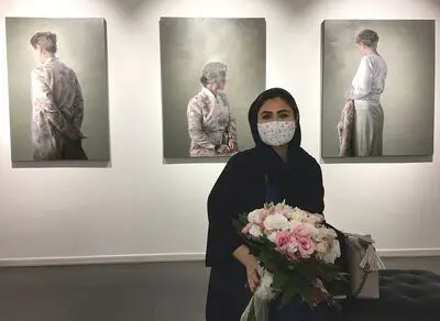 ایستاده در دروازه تردید / روایت محدثه عیوض‌خانی از نمایشگاه "چشم‌اندازی در مه" در گالری فرمانفرما