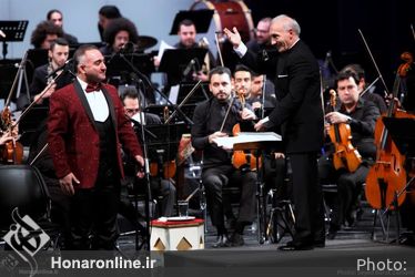 کنسرت ارکستر ملى ایران با نام شب موسیقى ایرانى -آذرى در تالار وحدت