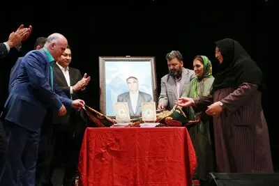 برگزاری بزرگداشت و رونمایی کتاب نادری دره شوری در شیراز