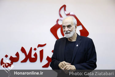 جشن تولد ۷۷ سالگی آیدین آغداشلو در غرفه هنرآنلاین