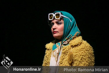 نمایش «اُلدسانگز: عشق روزهای کرونا» در پردیس شهرزاد
