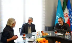 وزیر ارشاد از دبیرخانه فیلم فجر بازدید کرد؛ مخابره سیگنال‌ مهم به دنیا
