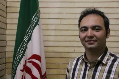 ساخت برنامه موبایلی قاصدک توسط جوان شیرازی / آسان‌تر کتاب بخرید