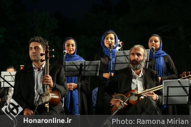 کنسرت پرواز همای به رهبری انریکو جرولا در فضای باز کاخ موزه نیاوران