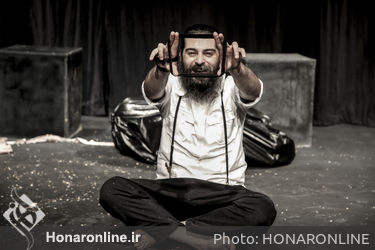 اجرا نمایش " آپارتاید" در پردیس تئاتر شهرزاد