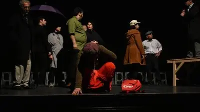 تجربه‌ای فزاینده و مهم / نگاهی به اجرای نمایش"الیور تویست" به کارگردانی محمد پورجعفری