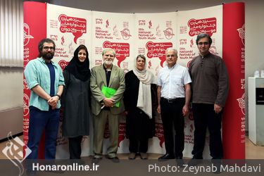 اجرای نوازندگان ویلن در سیزدهمین دوره جشنواره ملی موسیقی جوان