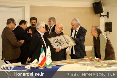 داوری نخستین جایزه بین‌المللی خوشنویسی "یاس یاسمین"