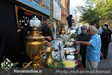 مراسم گرامى‌داشت هفتمین شب شهادت امام حسین (ع) در موسسه توسعه هنرهای معاصر