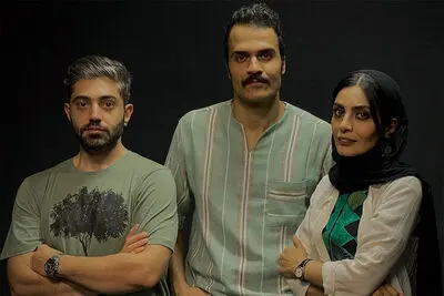 معرفی بازیگران نمایش «خروج»
