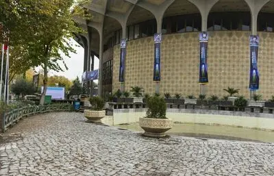 برگزاری افتتاحیه جشنواره تئاتر مقاومت در مرقد امام خمینی (ره)/ جدول اجراهای جشنواره شانزدهم