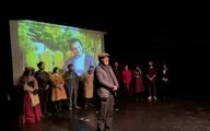 میلاد را همیشه روی صحنه می‌بینم 
