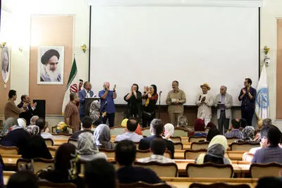 عکس همراه مطلب در هنرآنلاین