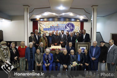جشن تولد هنرمندان پیشکسوت متولد پاییز با تقدیر از مرادخانی برگزار شد