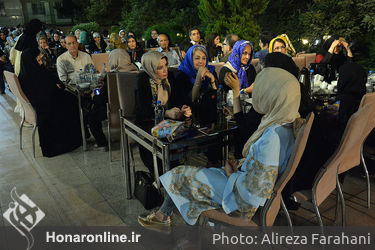 ضیافت افطار کارگروه ساماندهی مد و لباس در مجموعه باغ زیبا‎