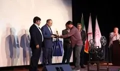 «وانتافه»و «نوشابه مشکی» جایزه بزرگ «رضا ژیان » را دریافت کردند
