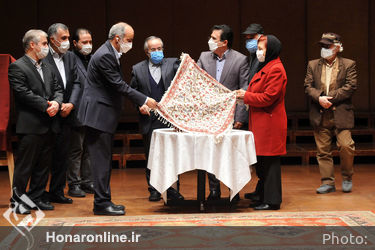 مراسم رونمایی از کتاب «نمایش خیابانی ایران و تئاتر خیابانی جهان» در تالار رودکی