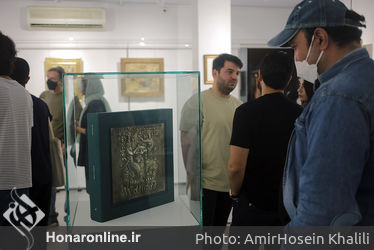 رونمایی از کتاب و مروری بر مجموعه آثار «صادق تبریزی» در گالری سهراب