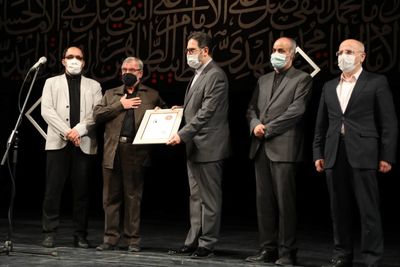 تقدیر از شاعران آیینی در سوگواره شعر عاشورایی "پلک صبوری" 