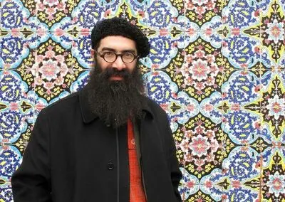 خوشنویسی مبتنی بر بداهگی / روایت محسن دائی‌نبی از نمایشگاه آثارش در گالری چهار