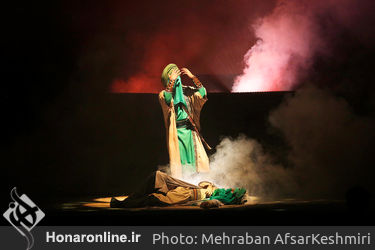 نمایش بزرگ میدانی «تنهاتر از مسیح»