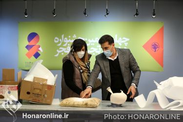 تحویل آثار هنرمندان به چهاردهمین جشنواره هنرهای تجسمی فجر