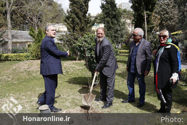 تجلیل از هنرمندان پیشکسوت متولدین اسفندماه 