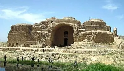 سیل در حریم درجه یک کاخ اردشیر بابکان