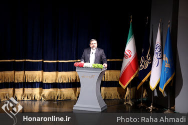  بزرگداشت حکیم نظامی برنامه ویژه آیین بزرگداشت حکیم نظامی با حضور شخصیتهای ملی و بین المللی و اهالی فرهنگ و هنر