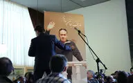 تشییع پیکر عارف لرستانی از مقابل تالار وحدت
