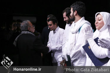 عارف - مرادخانی - مازنی  -شفیعی  به تماشای نمایش "فصل بهارنارنج" با نقش‌آفرینی هنرمندان نابینا نشستند