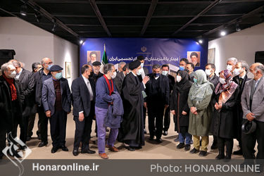 دیدار آیت‌الله سیدابراهیم رئیسی با جمعی از هنرمندان هنرهای تجسمی