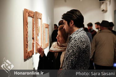 نمایشگاه مجموعه آثار کامبیز درم بخش با عنوان "سورپرایز" در گالری ویستا