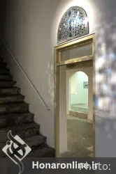 ‎اولین نمایش در مکان جدیدِ این/جا