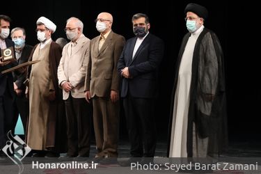 اختتامیه سی‌ونهمین جایزه کتاب سال در تالار وحدت