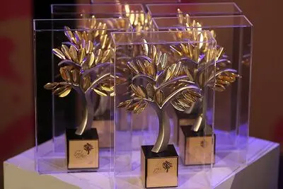 نگاهی به آنچه در دهمین جشنواره بین‌المللی هنرهای تجسمی فجر خواهیم دید / از ستارگان جهانی تا تجلیل مفاخر