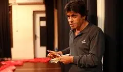 عباس اقسامی نمایش «تلخاب» را به صحنه می‌برد