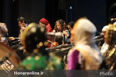 رونمایی ارکستر موسیقی نواحی ایران همراه با نظامی خوانی 