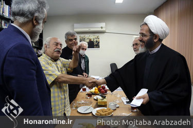 نشست حجت‌الاسلام احمد مازنی، عضو کمیسیون فرهنگی مجلس شورای اسلامی با اعضای خانه تئاتر