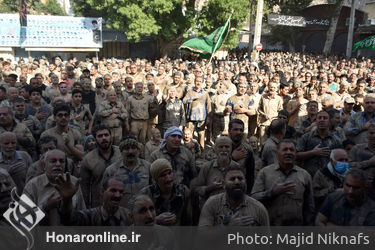 گِل‌مالی آیین کهن عزاداری عاشورا در لرستان‎