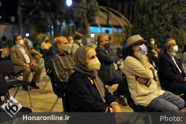 نشست صمیمانه هنرمندان و فعالان هنرهای تجسمی با وزیر فرهنگ و ارشاد اسلامی(1)