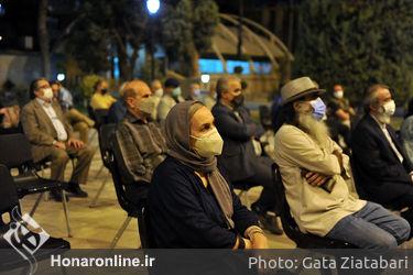 نشست صمیمانه هنرمندان و فعالان هنرهای تجسمی با وزیر فرهنگ و ارشاد اسلامی(1)