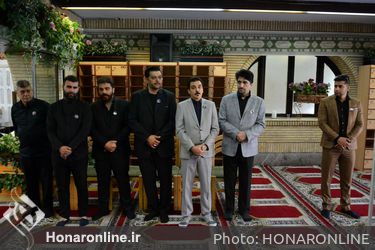 مراسم ختم زنده یاد داریوش اسدزاده در مسجد بلال