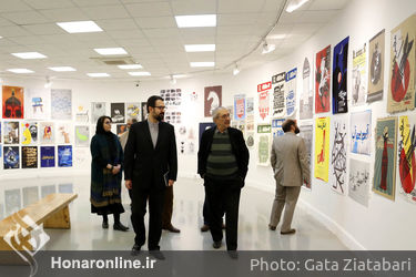 بازدید معاون هنری وزارت فرهنگ و ارشاد اسلامی از نمایشگاه سرو نقره ای