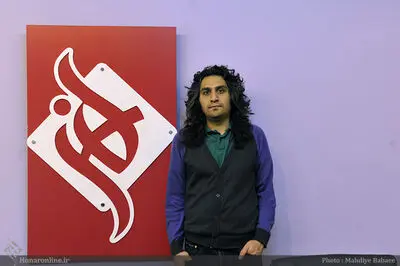 میلاد اخگر: مخاطبان عجیبی را در "عکس سفید" هدف گرفتم / نمایشی درباره مشکلات متولدین دهه 50 و 60