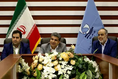 لزوم شناسنامه‌دار شدن سوزن‌دوزی‌های بلوچ / تأکید بر روایت داستان‌های نهفته در صنایع سوزن‌دوزی چابهار / دیدار مدیرعامل منطقه آزاد تجاری چابهار با طراحان در هشتمین جشنواره مد و لباس فجر