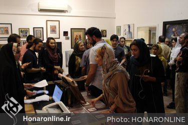 دومین بازار آثار هنری در خانه هنرمندان