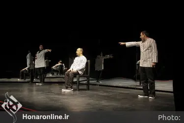 نمایش "خشم و هیاهو" در پردیس شهرزاد