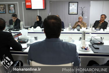 نشست دبیر عالی شورای انقلاب فرهنگی با تعدادی از هنرمندان تئاتر