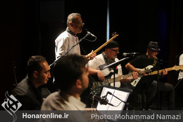 کنسرت گروه «شهپر» در فرهنگسرای نیاوران